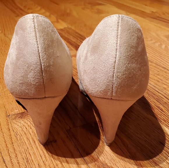 Ladies Shoes - Picture 7 of 11